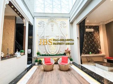 Dijual Villa Hook Very Lux View Swimming Pool Full Furnish Super Lux Komplek Citra Garden Cluster Mansion Garden