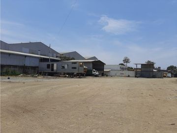 Vía Perimetral y Orellana se vende terreno rellenado 9000 m2