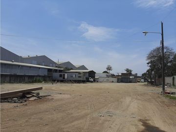 Vía Perimetral y Orellana se vende terreno rellenado 9000 m2