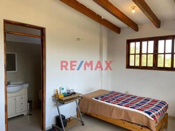Venta de Terreno Agrícola de 7790 m² con Casa en Catacaos

Ubicado en el distrito de Catacaos, este terreno agrícola de 7790 m² ofrece un gran poten