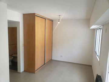 CON RENTA - Departamento en Venta en Almagro 1 ambiente 30 m2 + balcón al contrafrente - Pringles 1100