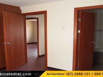 Casa de venta en Avenida del Tejar – código:17395