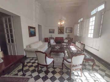 CASA EN VENTA ESTILO NEOCLASICO COL. CENTRO VERACRUZ,VER.