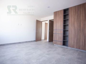 Casa con opción a 4a Habitación en Zibatá, Santiago de Querétaro Centro