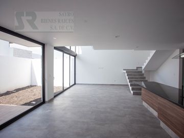 Casa con opción a 4a Habitación en Zibatá, Santiago de Querétaro Centro