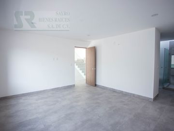 Casa con opción a 4a Habitación en Zibatá, Santiago de Querétaro Centro