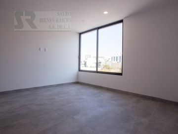 Casa con opción a 4a Habitación en Zibatá, Santiago de Querétaro Centro