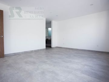 Casa con opción a 4a Habitación en Zibatá, Santiago de Querétaro Centro