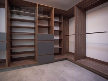 Casa con opción a 4a Habitación en Zibatá, Santiago de Querétaro Centro