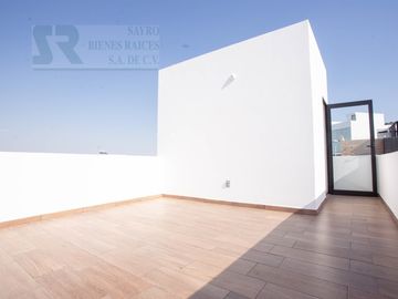 Casa con opción a 4a Habitación en Zibatá, Santiago de Querétaro Centro