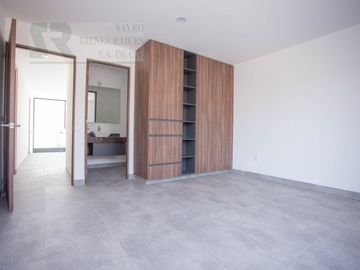Casa con opción a 4a Habitación en Zibatá, Santiago de Querétaro Centro