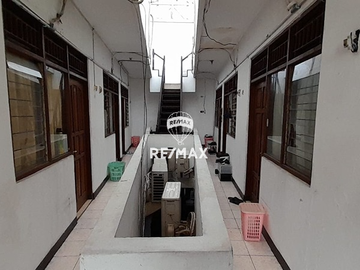 Dijual rumah kost di Setiabudi
