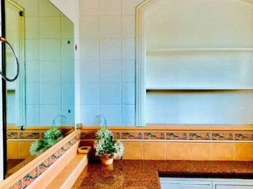 House for SALE with 5 Bedroom in Angeles City Near Clark and SM