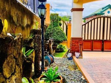 House for SALE with 5 Bedroom in Angeles City Near Clark and SM