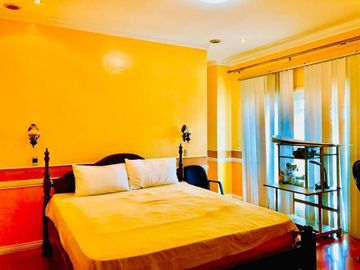 House for SALE with 5 Bedroom in Angeles City Near Clark and SM