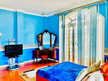House for SALE with 5 Bedroom in Angeles City Near Clark and SM