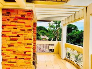 House for SALE with 5 Bedroom in Angeles City Near Clark and SM