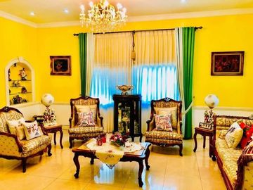 House for SALE with 5 Bedroom in Angeles City Near Clark and SM