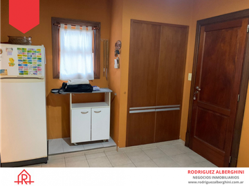 Casa en excelente ubicación (Calle 37 esq. 30)