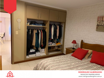 Casa en excelente ubicación (Calle 37 esq. 30)