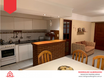 Casa en excelente ubicación (Calle 37 esq. 30)