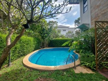 Rumah Asri di Cinere, Depok. Ada Kolam Renang