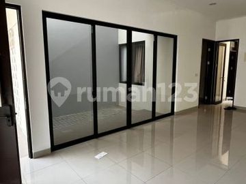 Disewa Cluster Denver Pik 2 Uk 8X15 Semi Furnish Hadap Selatan