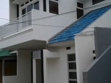 Rumah 2 lantai, SHM, di Nirwana Cipayung, Depok