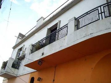 PH EN PRIMER PISO AMPLIOS AMBIENTES TRES PLANTAS DISFRUTABLES. APTO CREDITO