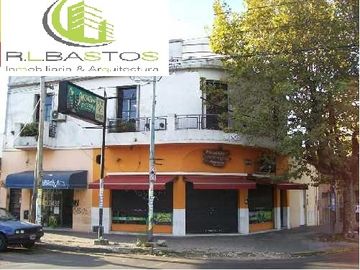 PH EN PRIMER PISO AMPLIOS AMBIENTES TRES PLANTAS DISFRUTABLES. APTO CREDITO