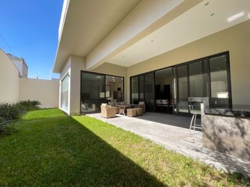 CASA  EN VENTA EN COLONIA FUENTES DEL VALLE