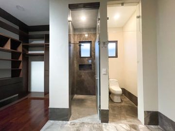 CASA  EN VENTA EN COLONIA FUENTES DEL VALLE
