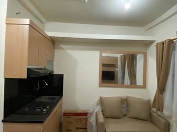Apartemen green pramuka city bulanan murah fully furnished