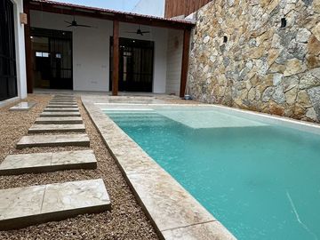 Casa restaurada en el Centro Histórico de Mérida 3 habs, Garaje, Alberca