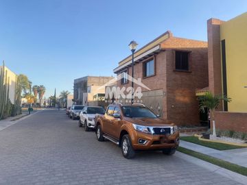 Hermosa casa en venta Fraccionamiento Valle del Sol