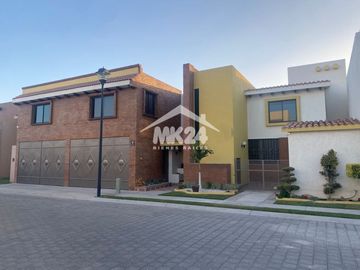 Hermosa casa en venta Fraccionamiento Valle del Sol