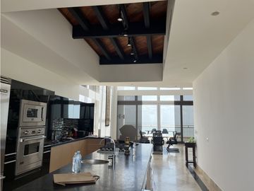 VENTA Y RENTA PENTHOUSE EN PH OCEAN SKY, COCO DEL MAR (AA)