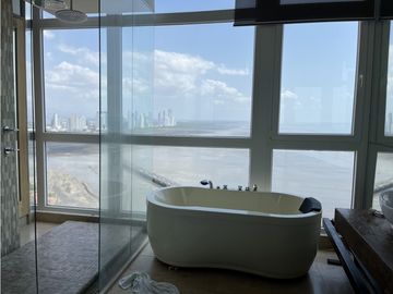 VENTA Y RENTA PENTHOUSE EN PH OCEAN SKY, COCO DEL MAR (AA)