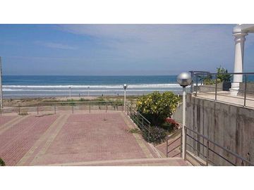 Se vende lote en primera linea de mar Play San Jose