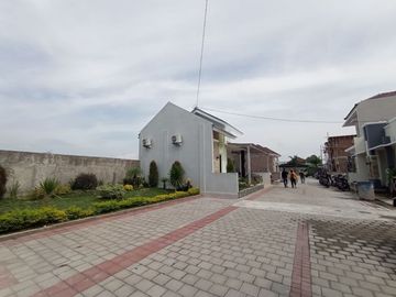 Jual Rumah Cantik Pesan Bangun Di Perumahan Selatan Kota Klaten