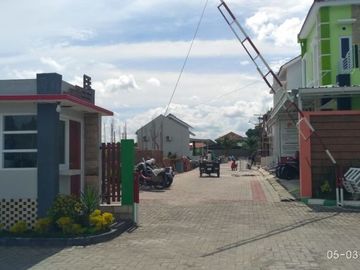 Jual Rumah Cantik Pesan Bangun Di Perumahan Selatan Kota Klaten