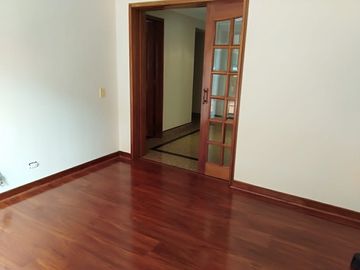 apartamento en arriendo en chico norte. Cod A5125