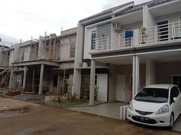 rumah tingkat harga terjangkau dan fasilitas terbaik