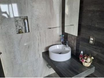 CASA EN VENTA EN SANTAMARIA NATIVITAS,CALIMAYA