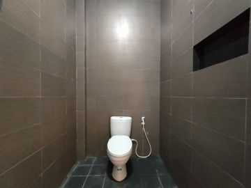 Rumah baru 2 lantai di selatan Terminal Giwangan