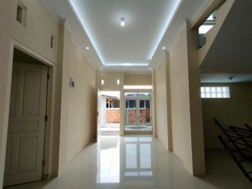 Rumah baru 2 lantai di selatan Terminal Giwangan