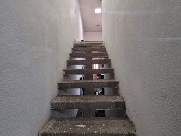 MUY CERCA DEL DEP. HISPANO-MEXICANO, CASA EN VENTA EN U.H. PROGRESO, S.L.P.