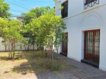 Oficina en Venta en Metro Cristóbal Colon/ Av. Tobalaba