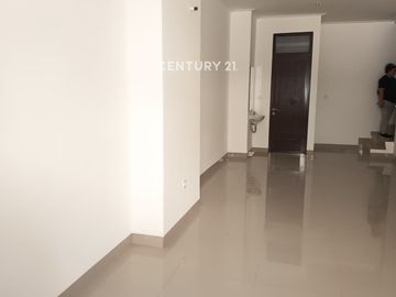 Ruko Premium Osaka PIK 2 Siap Pakai Cocok Untuk FB Dan Office