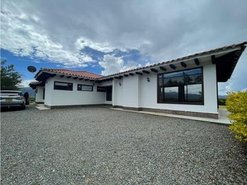 Venta Casa en El Retiro Antioquia.